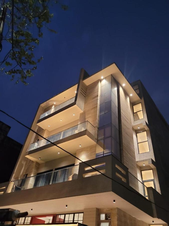 Hotel Global Corporate Noida Esterno foto